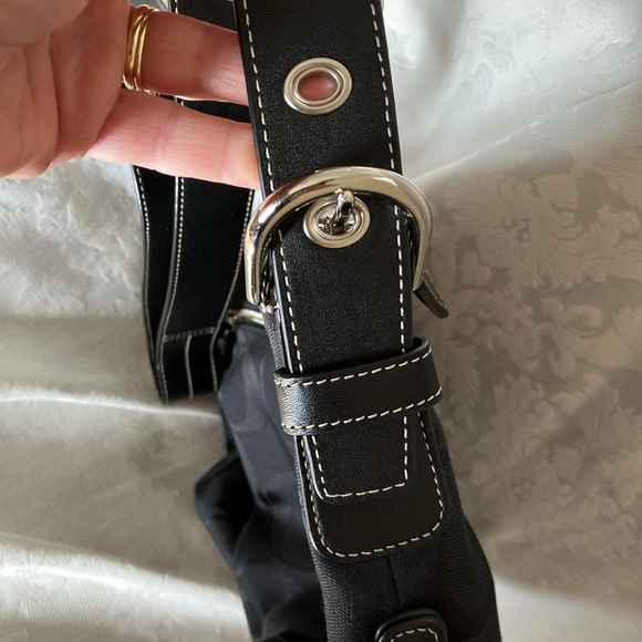 Coach Signature Collection Crossbody Hobo Bag Like New! Price Drop! - Picture 5 of 13